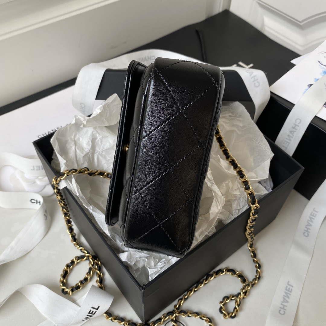 Chanel AP3485 Clutch With Chain Shiny Lambskin & Gold-Tone Metal Black