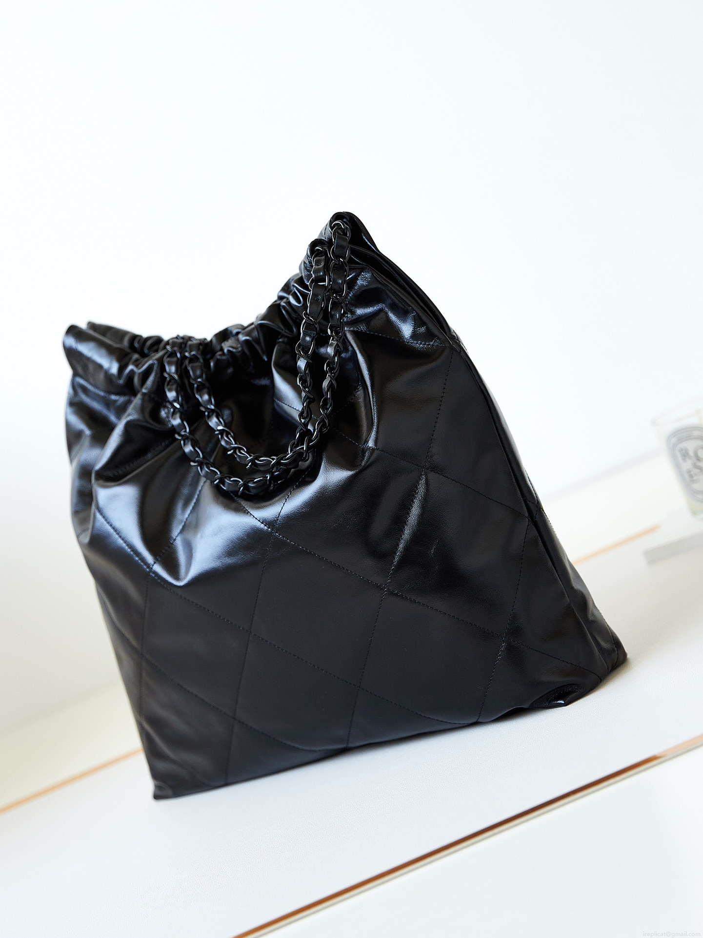 Chanel 22 Handbag Shiny Calfskin Gold AS3261 Black with Black Logo