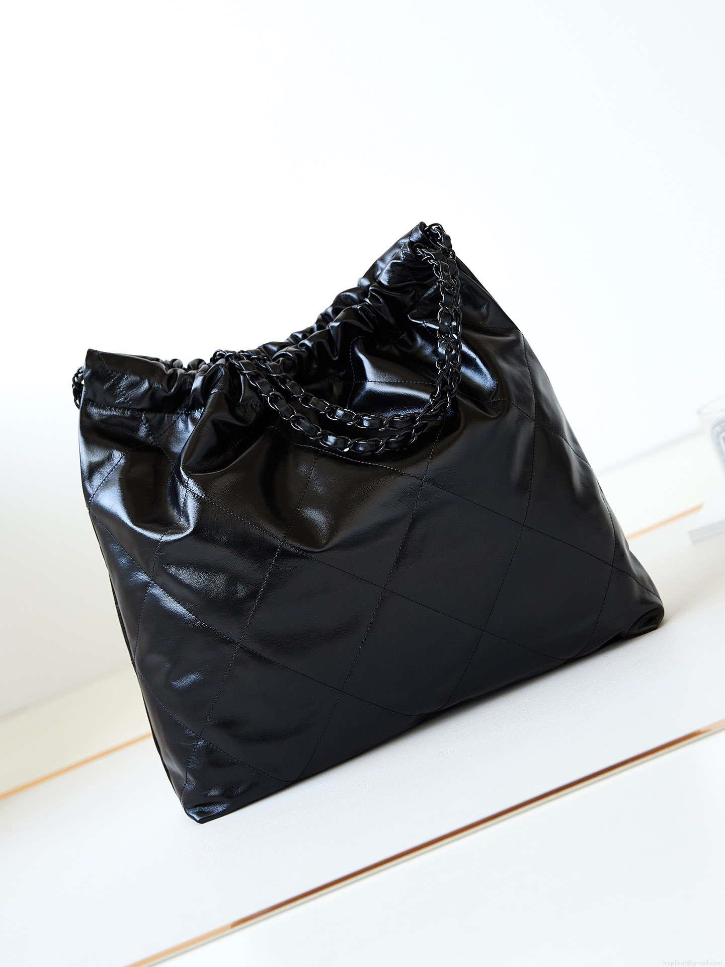 Chanel 22 Handbag Shiny Calfskin Gold AS3261 Black with Black Logo