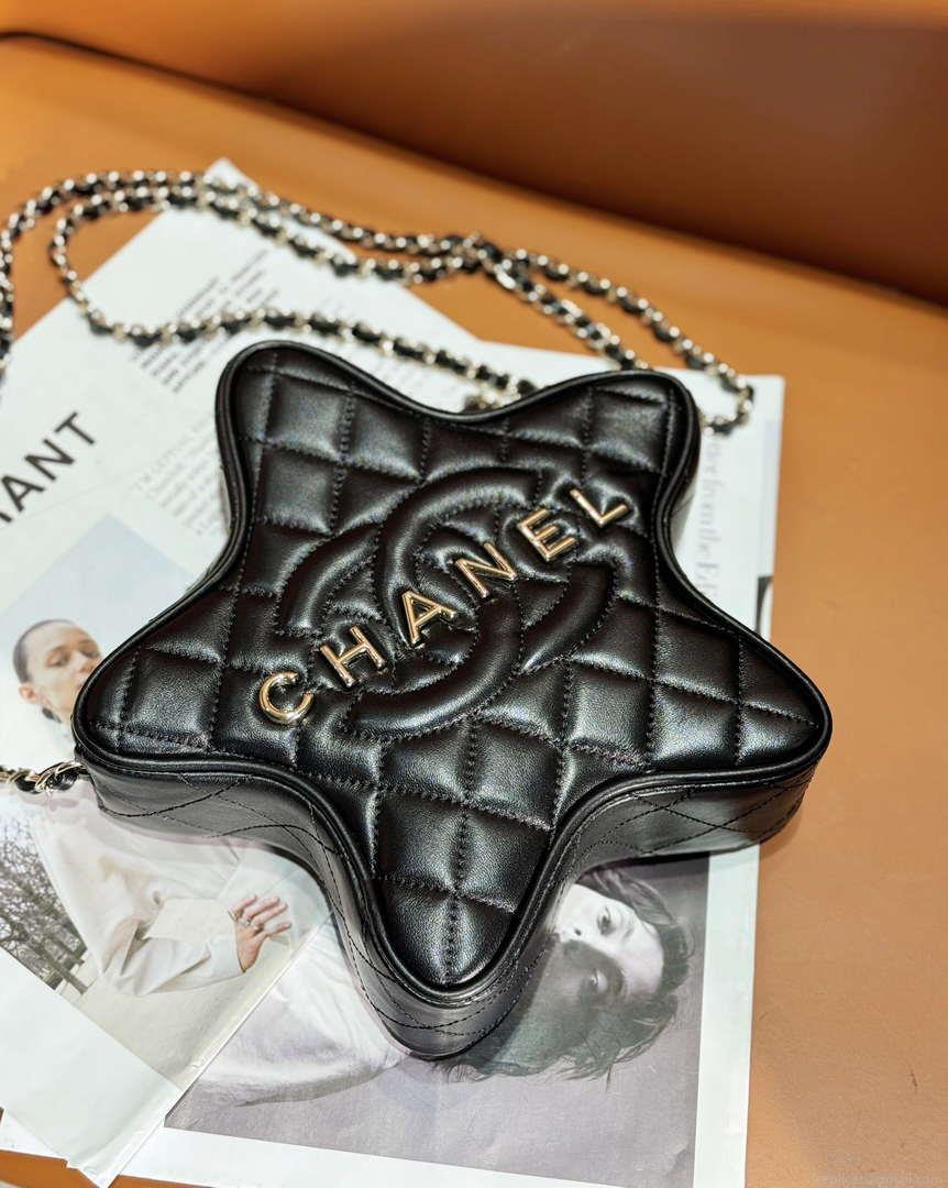 Chanel AS4579 Star Handbag metallic Lambskin gold metal Black