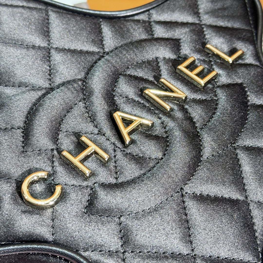 Chanel AS4579 Star Handbag Satin & gold-tone metal Black