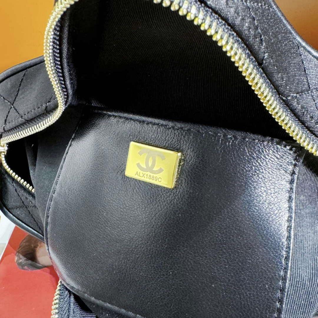 Chanel AS4579 Star Handbag Satin & gold-tone metal Black