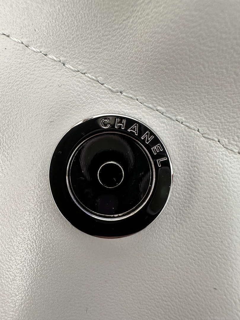 Chanel 22 Handbag Shiny White Calfskin AS3261 with Symphony Hardware