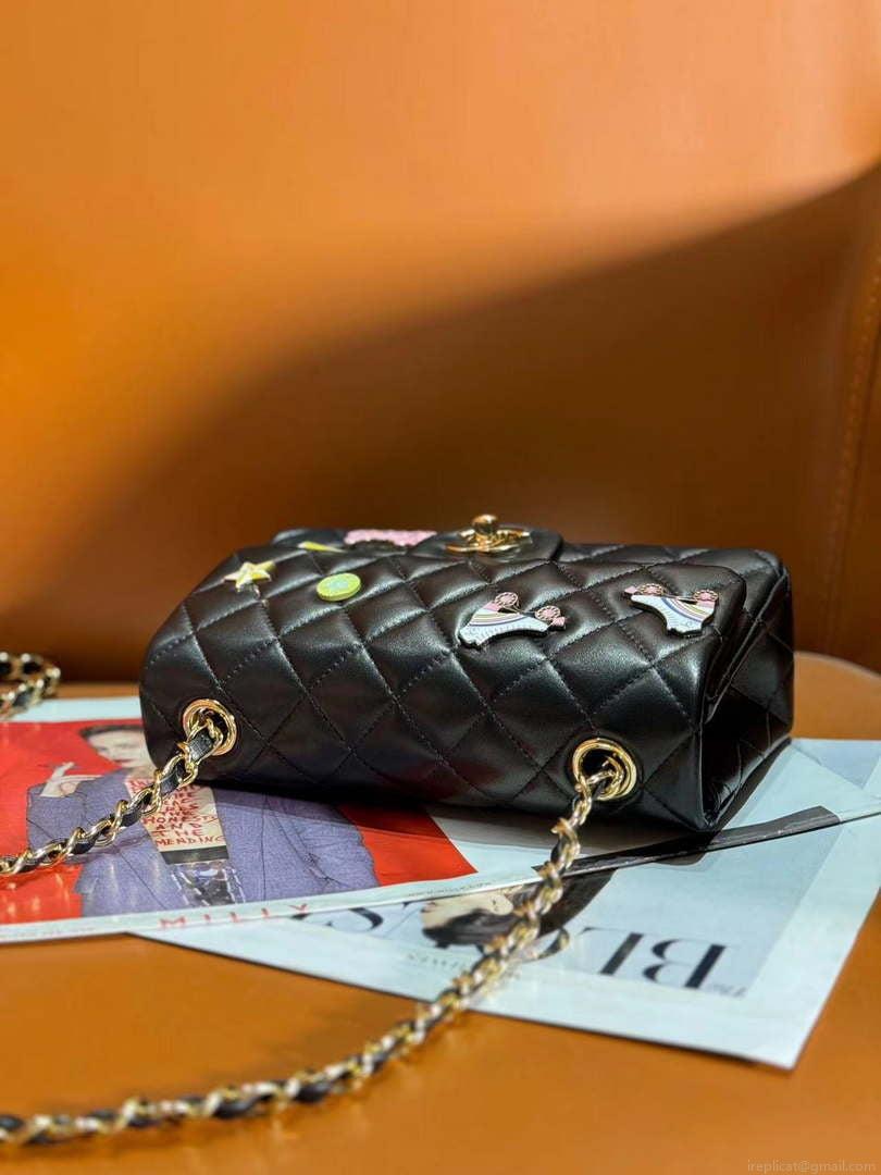 Chanel 24C AS1116 Small Flap bag Lambskin A69900 Black