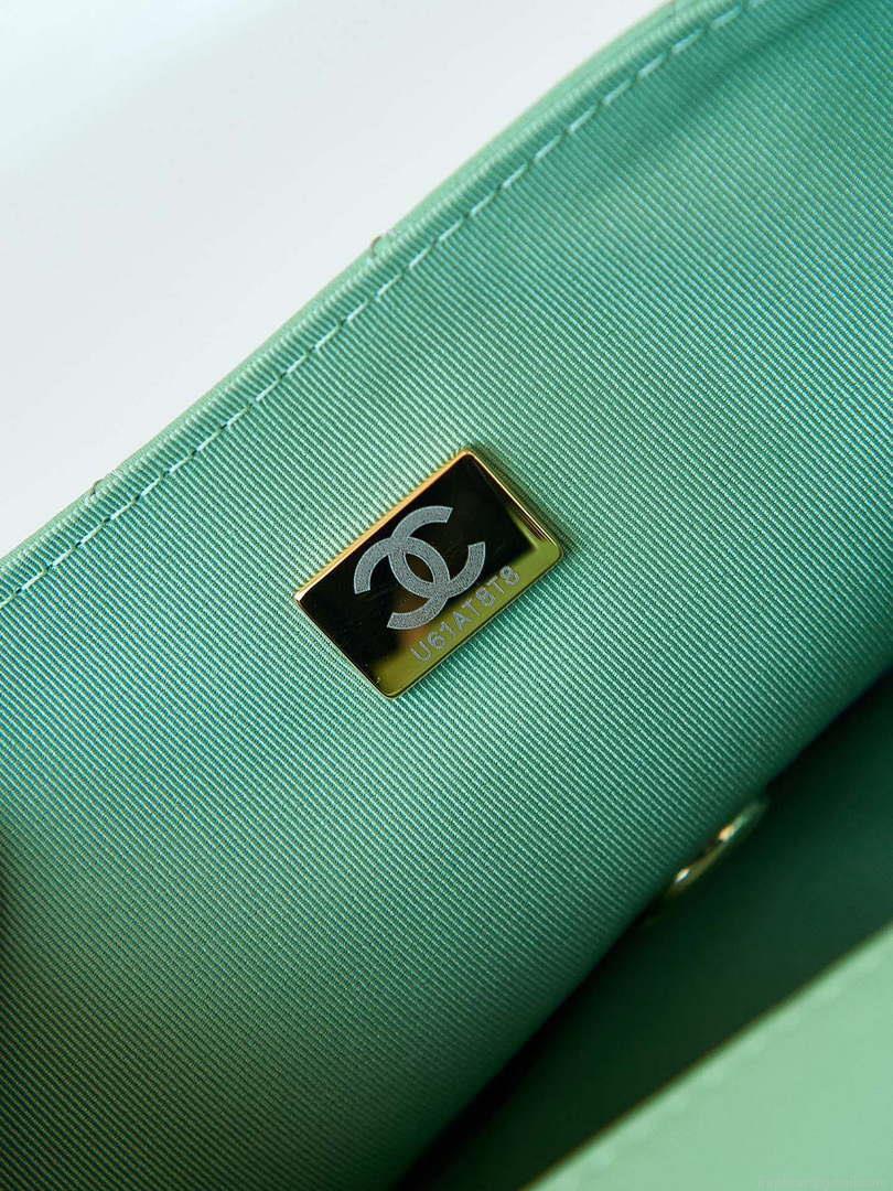 Chanel AS3783 Small Flap Bag 23P Lambskin Gold-Tone Metal 18.5 cm Green