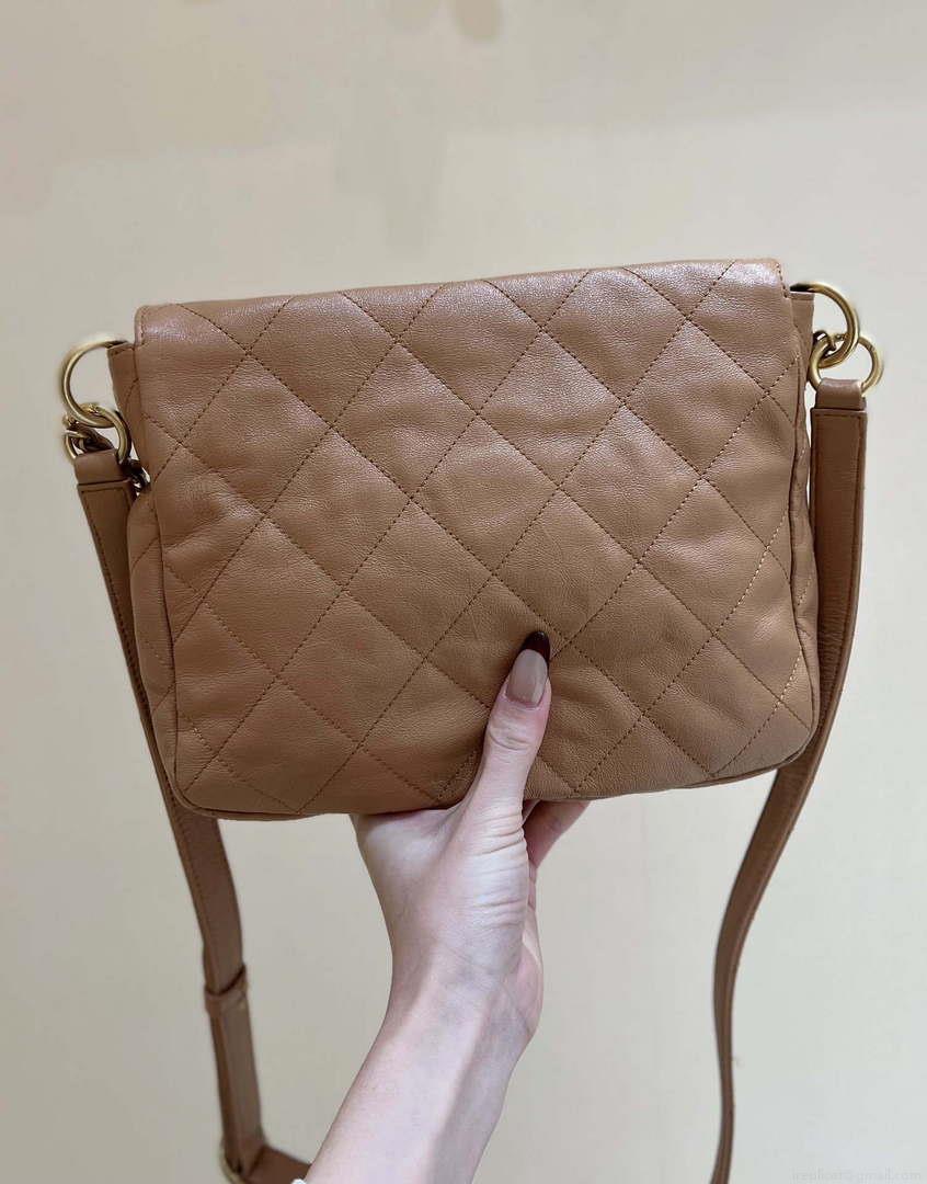 Chanel A99335 Hobo Bag Lambskin & Gold-Tone Metal Brown