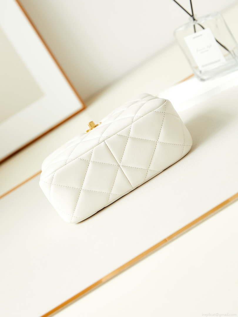 Chanel 24S AS4859 Hobo Bag Lambskin & Gold-Tone Metal Pearl White