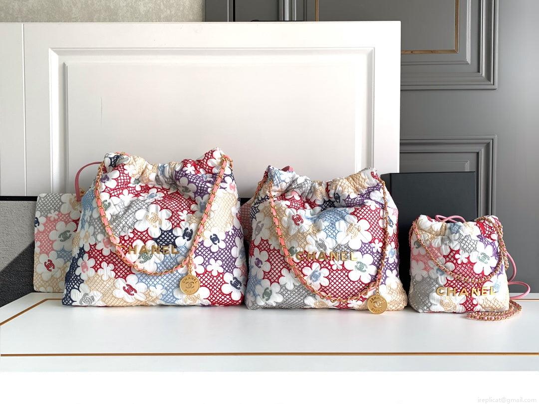 Chanel AS3261 22 Bag Lace Patchwork & Gold-Tone Metal Multicolour