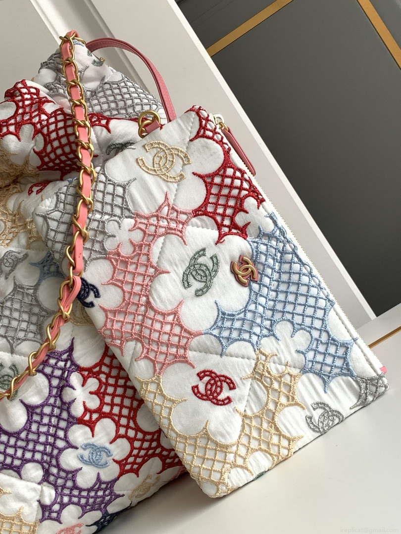 Chanel AS3261 22 Bag Lace Patchwork & Gold-Tone Metal Multicolour
