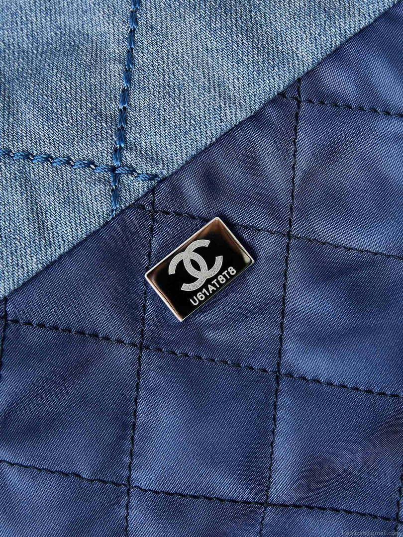 Chanel 22 Handbag Washed Denim & Silver-Tone Metal AS3261 Blue