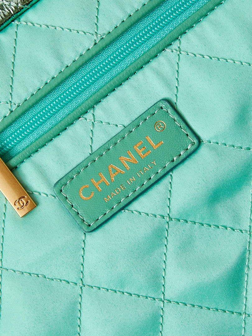 Chanel 22 HandBag Fantasy color Calfskin & Gold-Tone Metal AS3261 Green