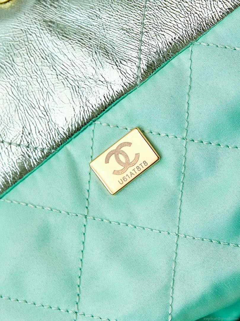 Chanel 22 Small Handbag Fantasy color Calfskin & Gold-Tone Metal AS3260 Green