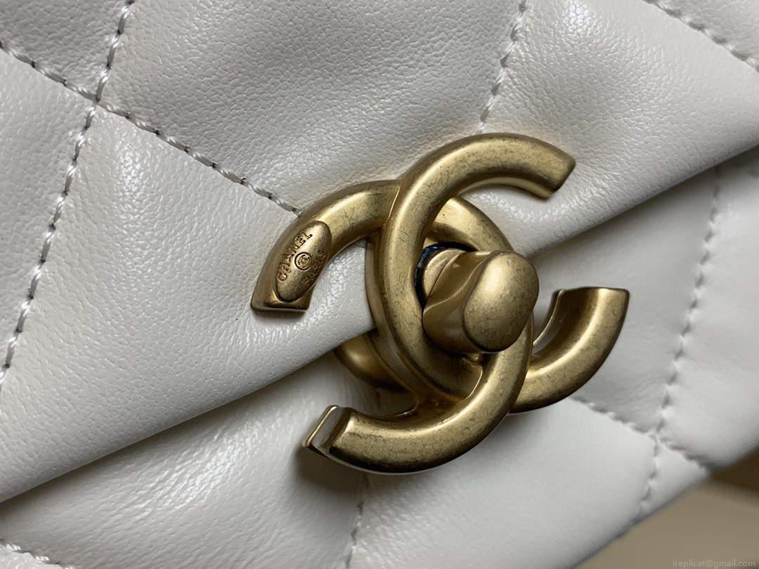 Chanel AS3206 Small Flap bag lambskin gold White