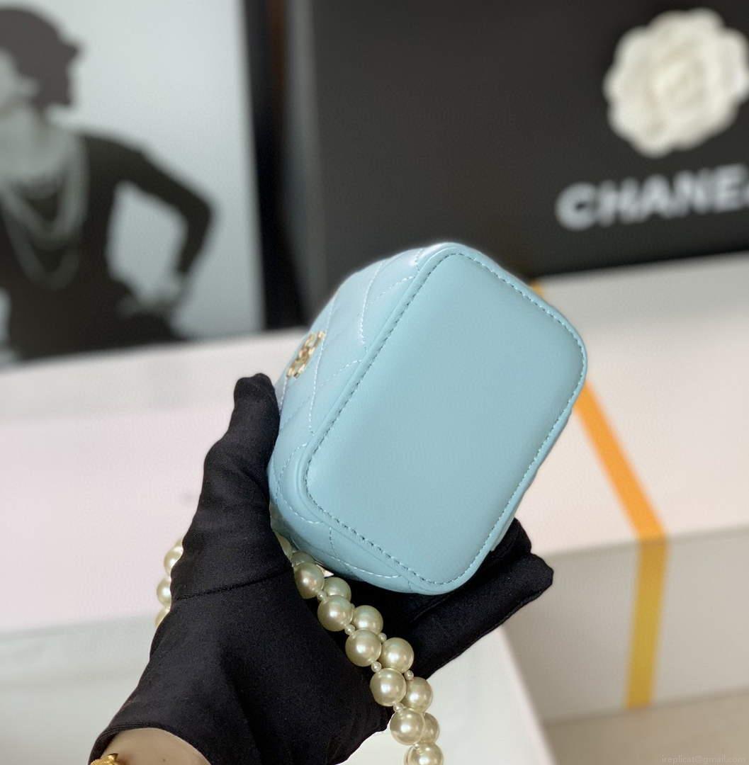 Chanel AP2581 Small Vanity with Chain lambskin Blue