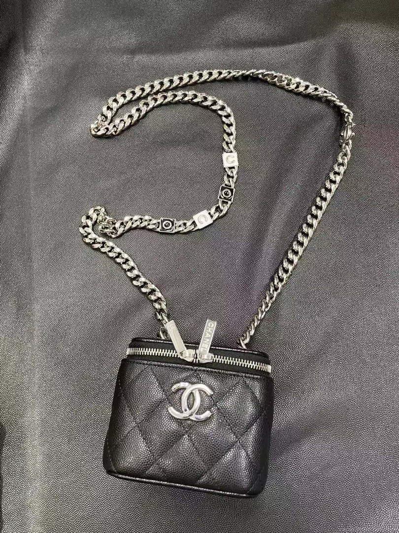 Chanel Small Vanity With Chain Bag Lambskin AP2198 Black Silvery
