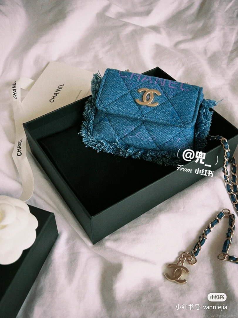Chanel AP2623 Belt bag printed Denim gold Blue