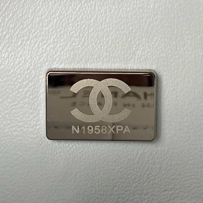 Chanel A01112 Flap Handbag Classic bag Grained shiny Calfskin White Silver