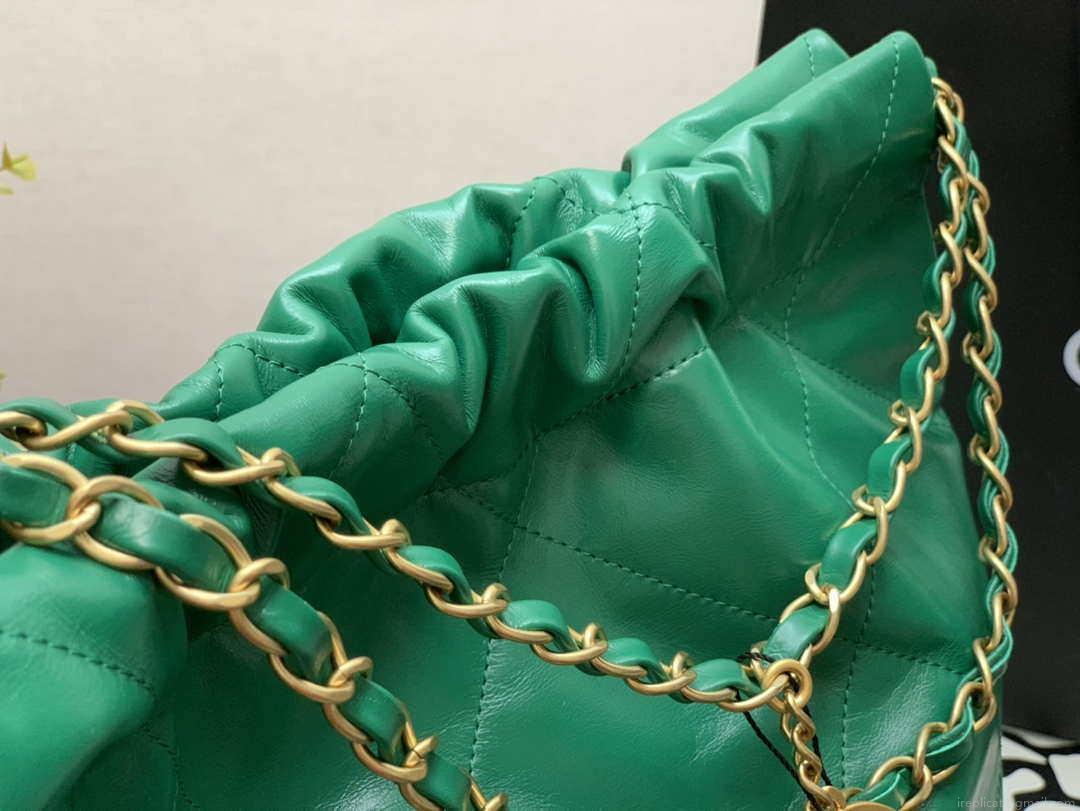 Chanel 22 Handbag Shiny Calfskin AS3261 Green Gold Metal