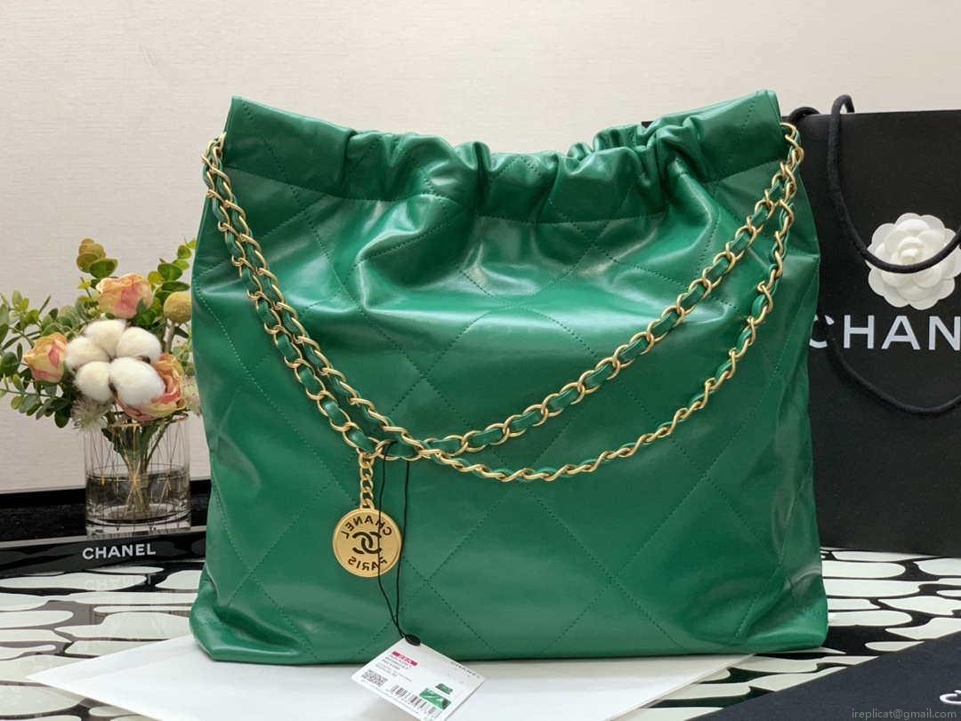 Chanel 22 Handbag Shiny Calfskin AS3261 Green Gold Metal