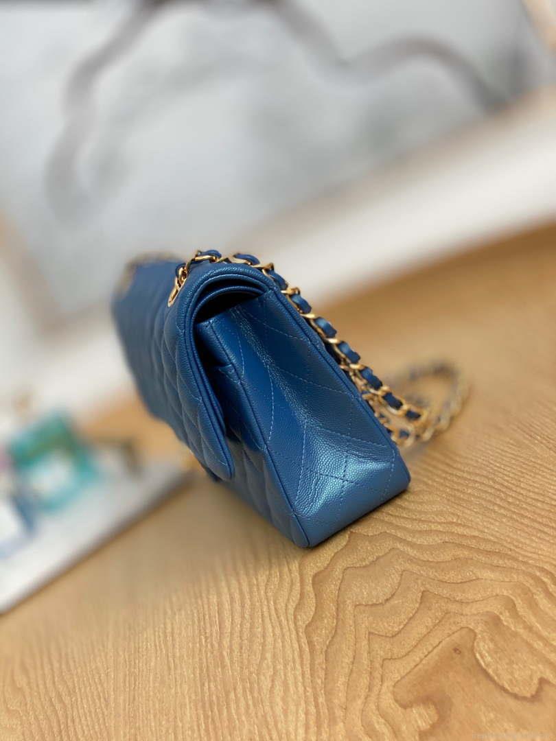 Chanel A01112 Flap Handbag Classic Grained shiny Calfskin Navy Blue Gold