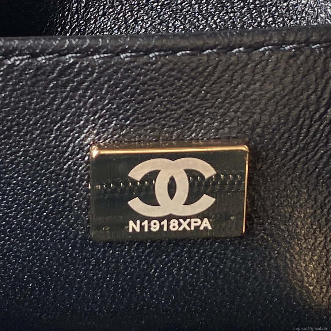 Chanel AS3973 Small Vanity Case Lambskin bag with top handle Black Gold