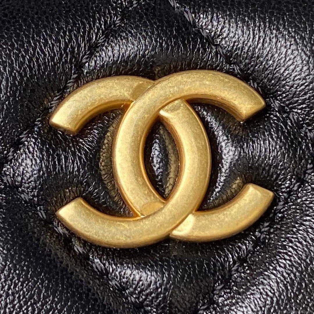 Chanel AS4368 Large HOBO Bag Shiny Crumpled Lambskin & Gold-Tone Metal Black