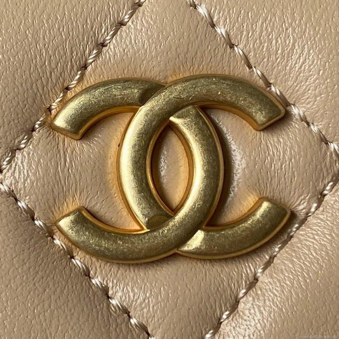 Chanel AS4368 Large HOBO Bag Shiny Crumpled Lambskin & Gold-Tone Metal Apricot