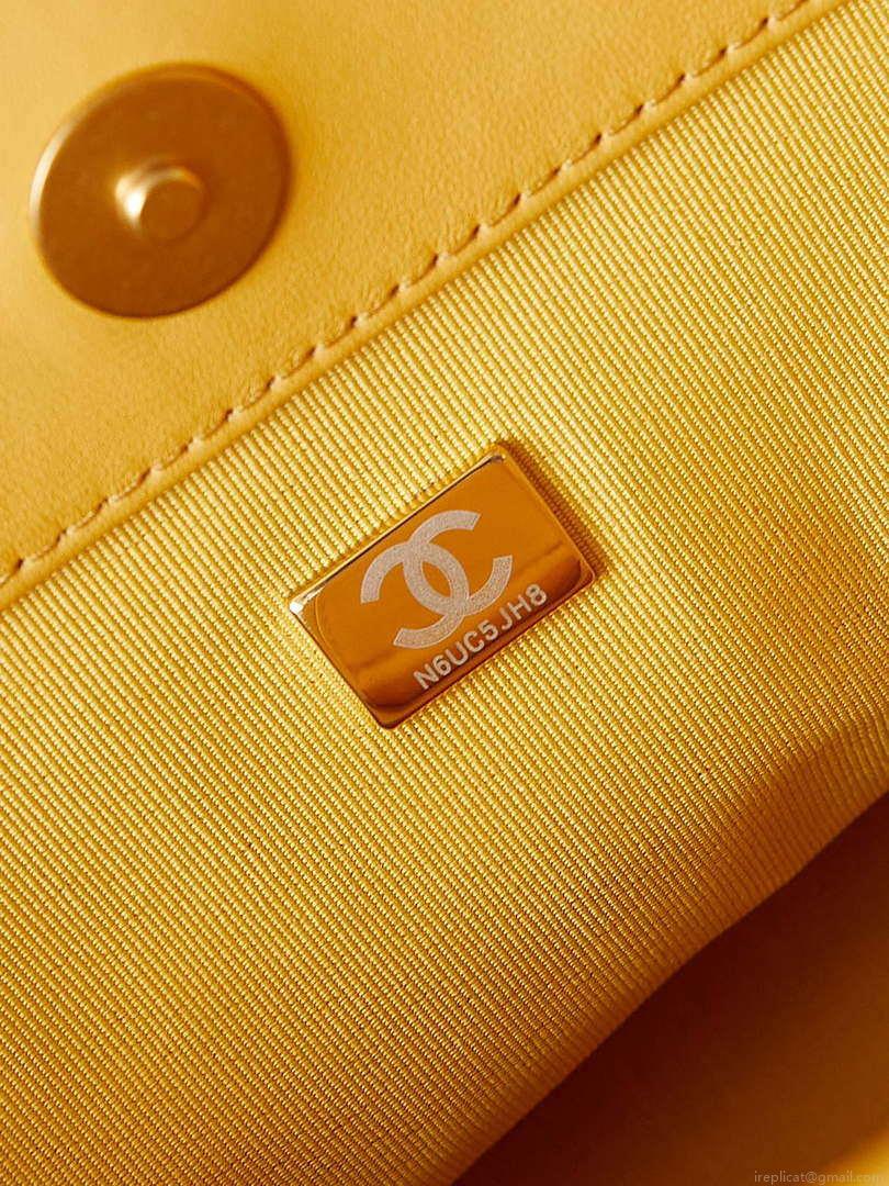 Chanel AS4188 Small Hobo Bag Shiny lambskin Gold Metal Yellow