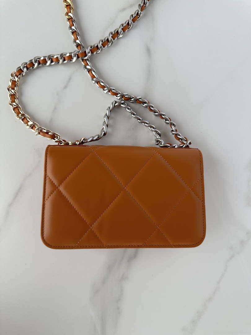 Chanel AP3267 19 Wallet on Chain Woc Shiny Lambskin Brown