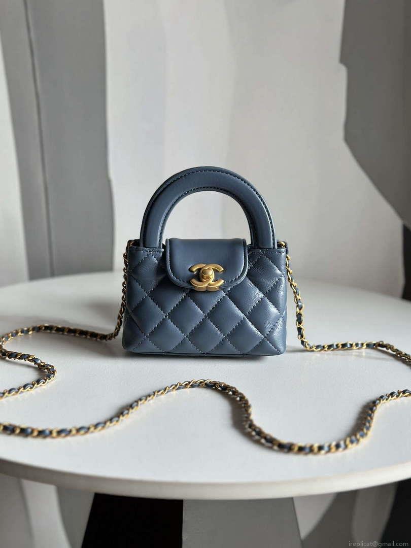 Chanel AP3435 Shiny Aged calfskin & gold-tone metal Navy Blue