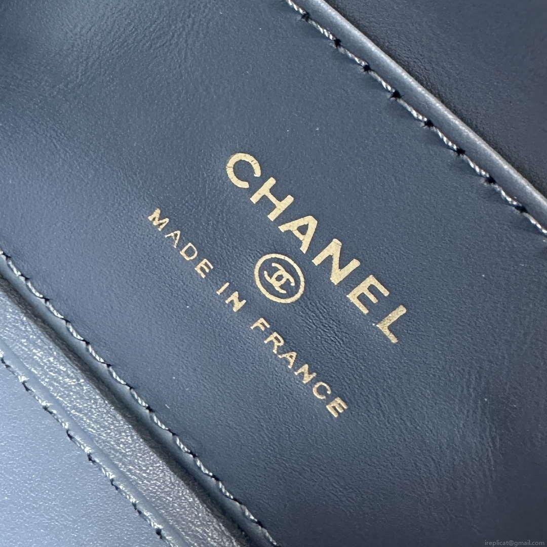 Chanel AP3435 Shiny Aged calfskin & gold-tone metal Navy Blue