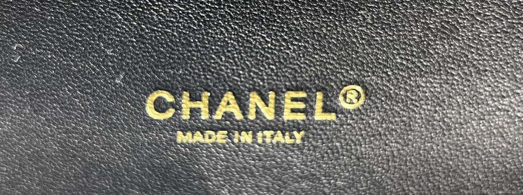 Chanel A01112 Flap Classic Handbag Woolen & Gold-Tone Metal Black