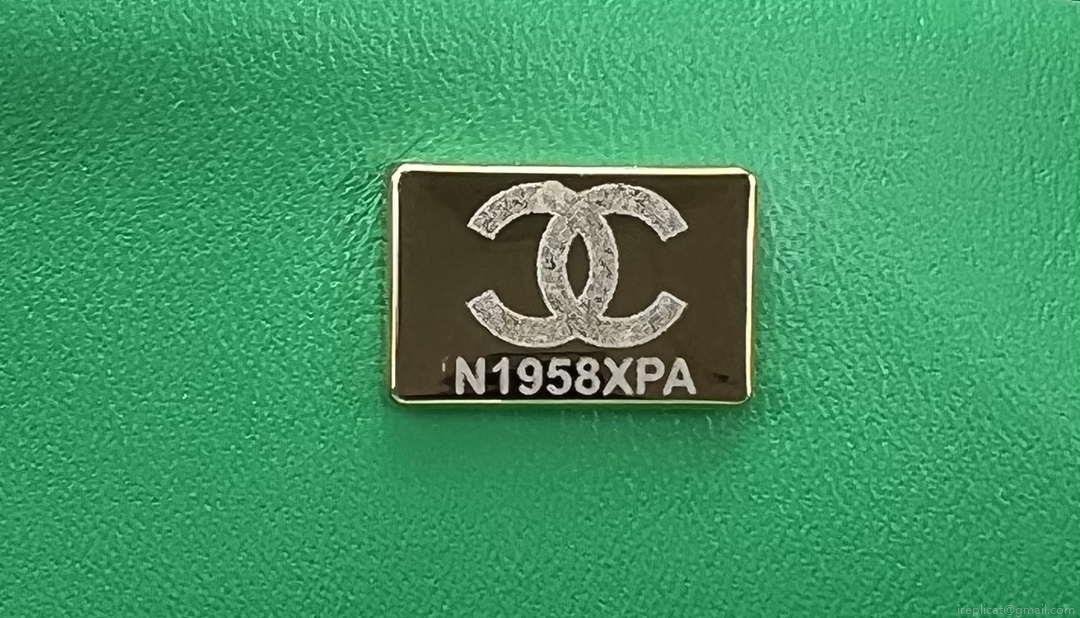 Chanel A01112 Flap Classic Handbag Woolen & Gold-Tone Metal Green