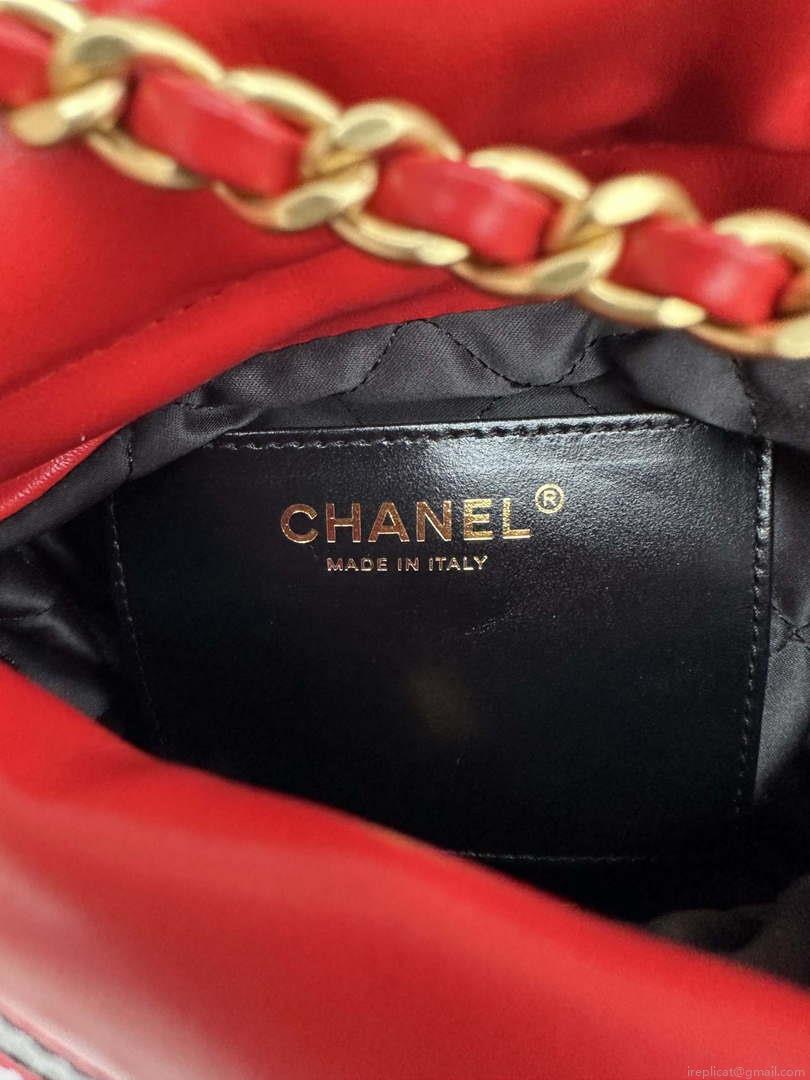 Chanel 22 Mini Handbag AS3980 Shiny Calfskin & Gold-Tone Metal Red & Black