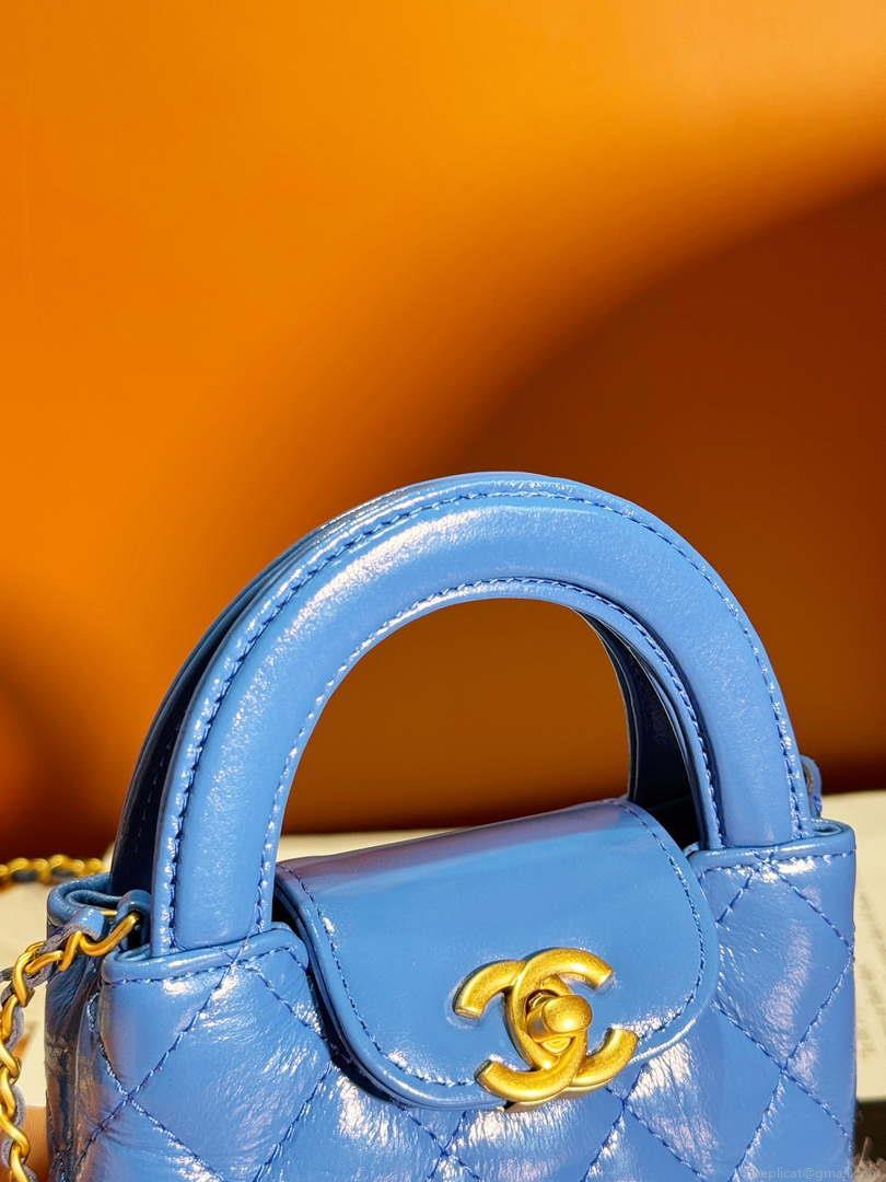 Chanel AP3435 Shiny Aged calfskin & gold-tone metal blue
