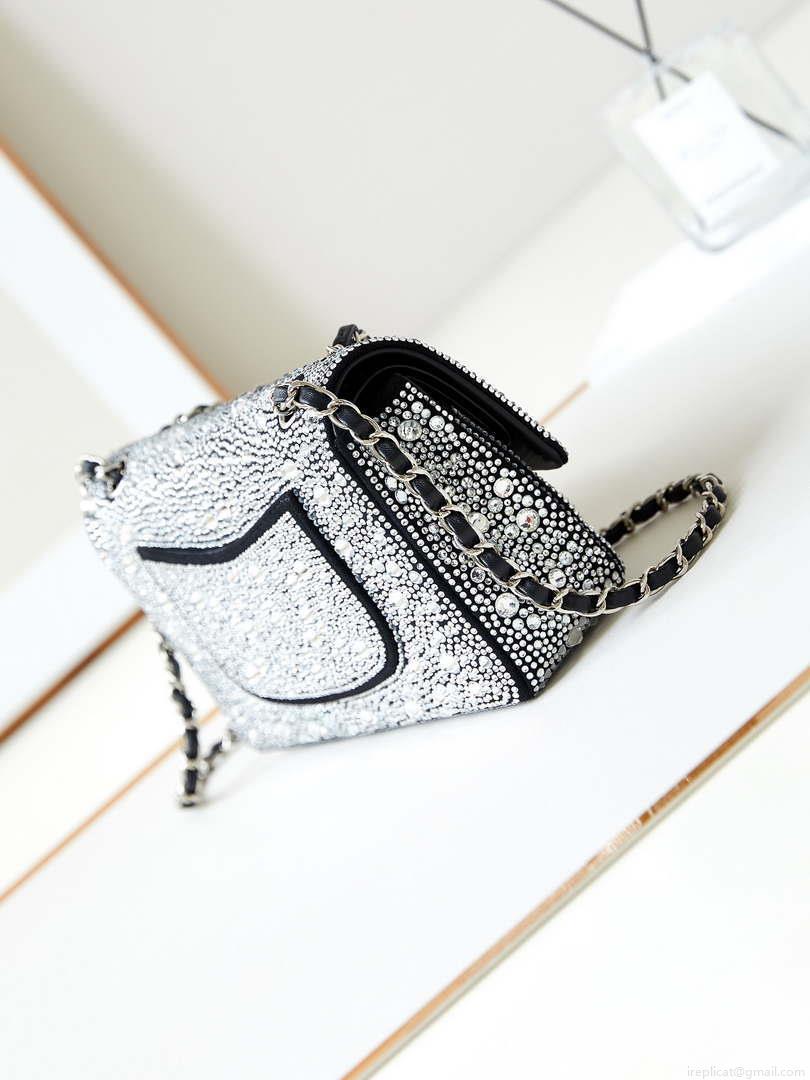 Chanel 24SS A01112 Flap Classic Handbag Large diamond inlaid Silver