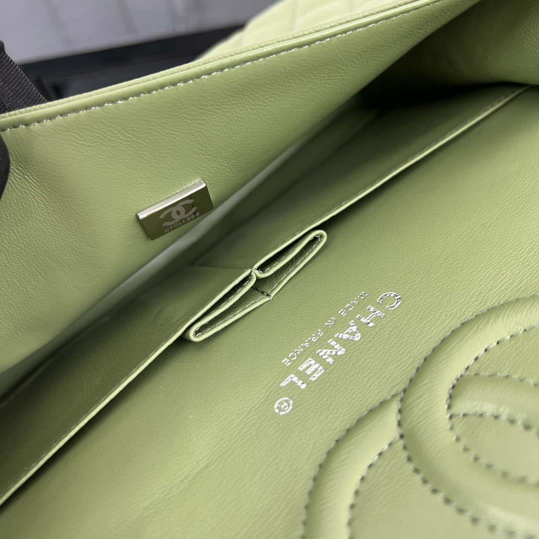 Chanel A01112 Flap Classic 11.12 Handbag Grained Calfskin & Silver-Tone Metal Green