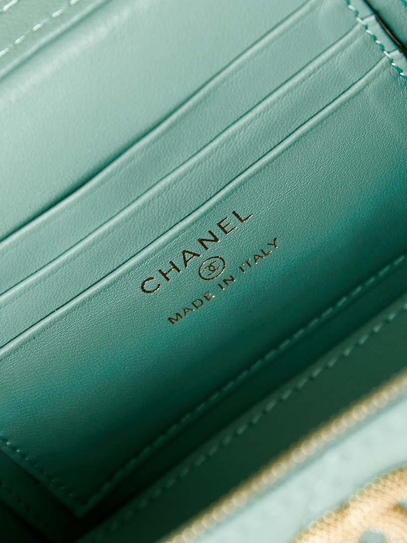 Chanel AP3804 Clutch Lambskin Vanity Box bag With Pearl handle Green