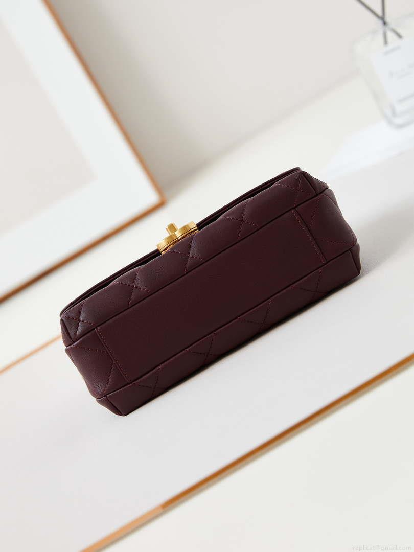 Chanel AS5011 Flap bag Shiny Lambskin Imitation Pearls & Gold-Tone Metal Wine Red