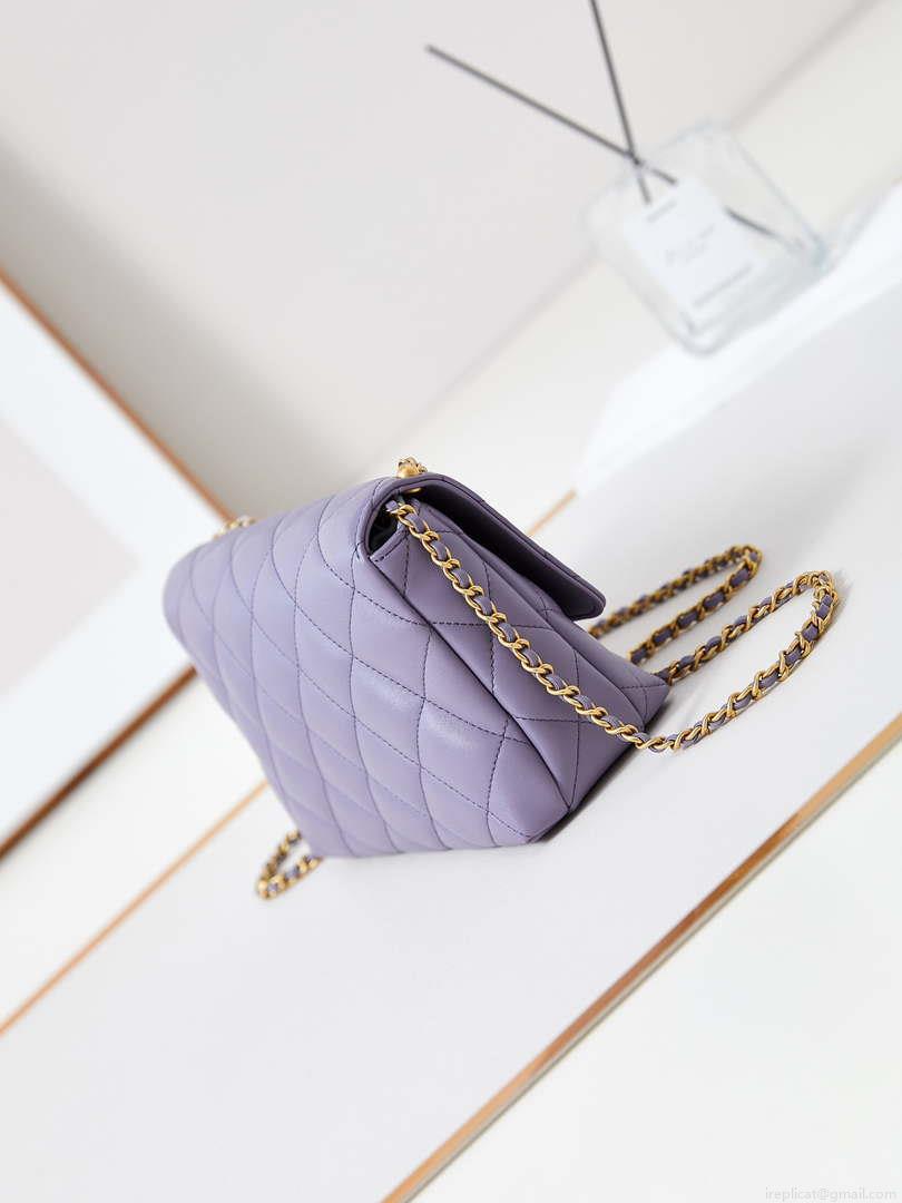 Chanel AS5011 Flap bag Shiny Lambskin Imitation Pearls & Gold-Tone Metal Light Purple