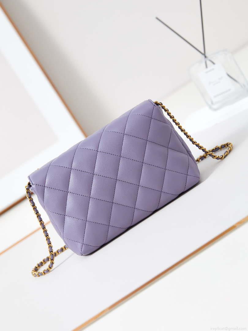 Chanel AS5011 Flap bag Shiny Lambskin Imitation Pearls & Gold-Tone Metal Light Purple