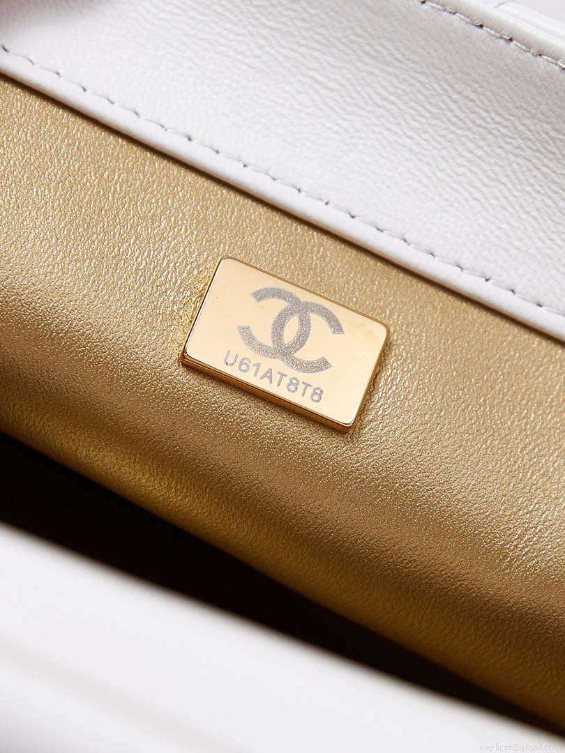 Chanel AS5011 Flap bag Shiny Lambskin Imitation Pearls & Gold-Tone Metal White