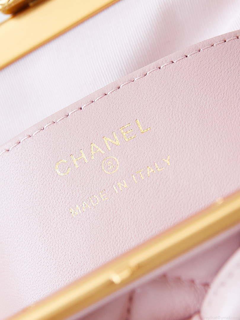 Chanel AP4028 Clutch with chain Lambskin Patent Crumpled Lambskin & Gold-Tone Metal Pink