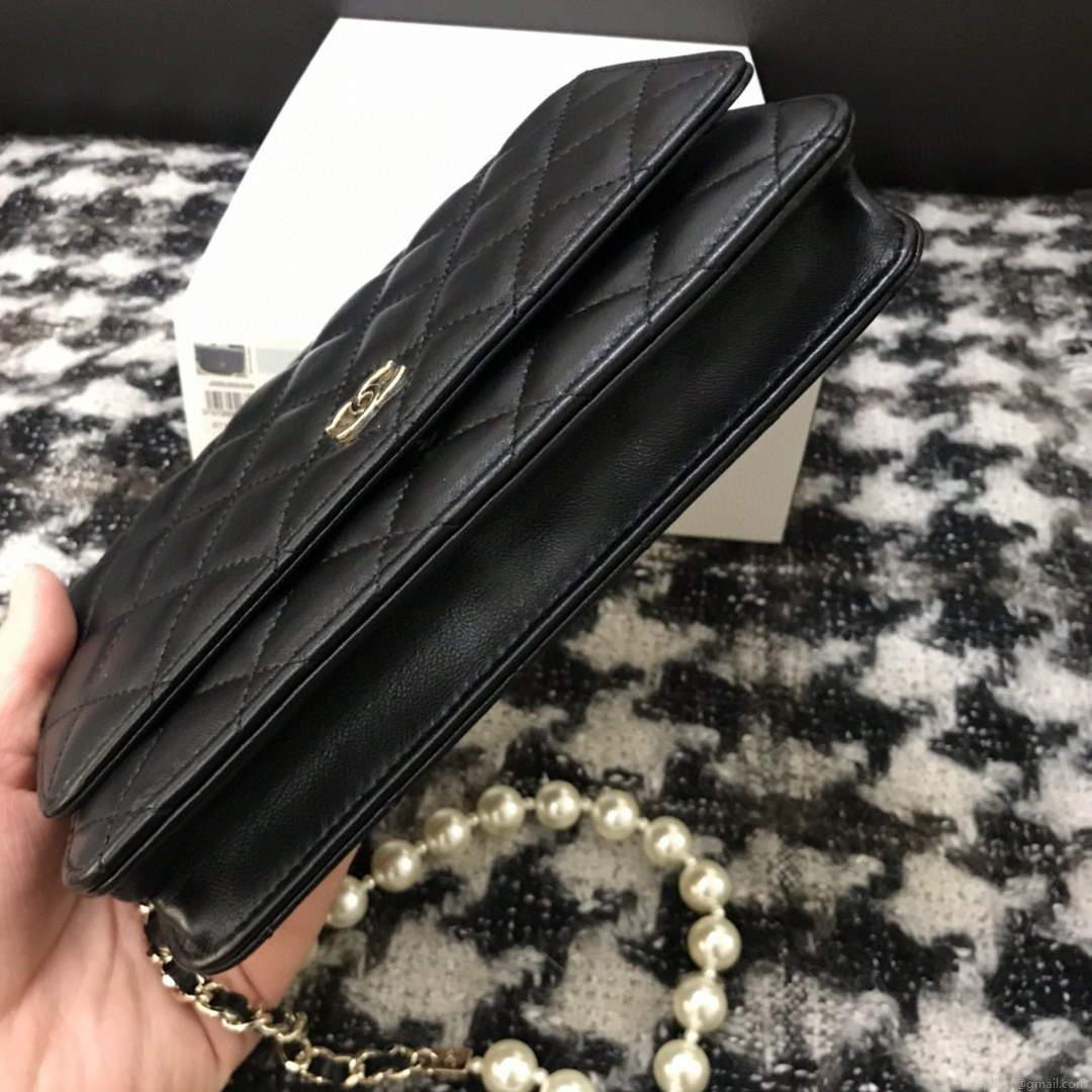 Chanel A68052 Wallet on Chain bag lambskin Imitation Pearls gold Black