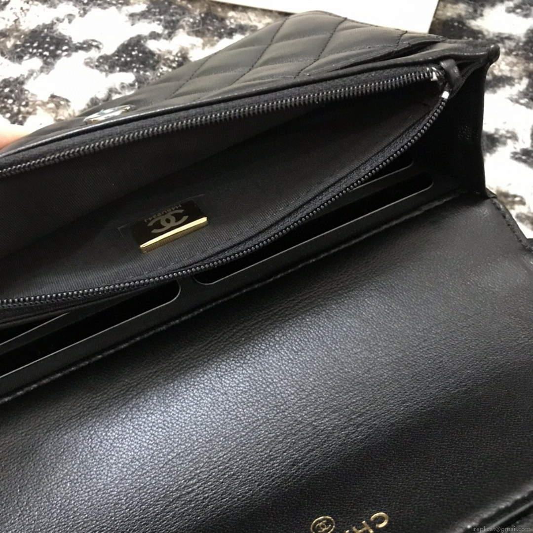 Chanel A68052 Wallet on Chain bag lambskin Imitation Pearls gold Black