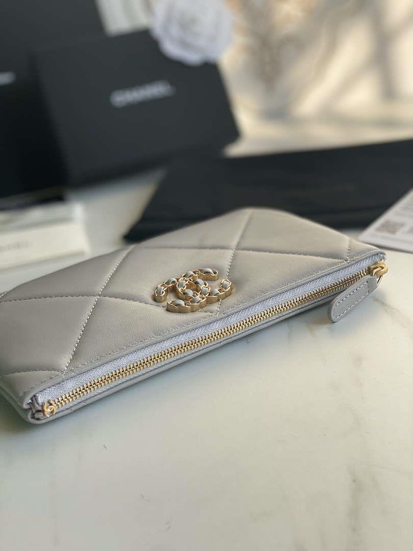 Chanel AP1059 Pouche Lambskin bag Wallet Card Holder Gray