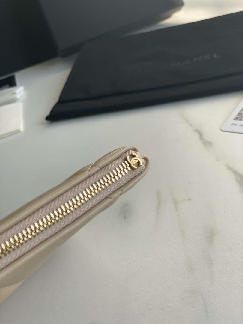 Chanel AP1059 Pouche Lambskin bag Wallet Card Holder Beige