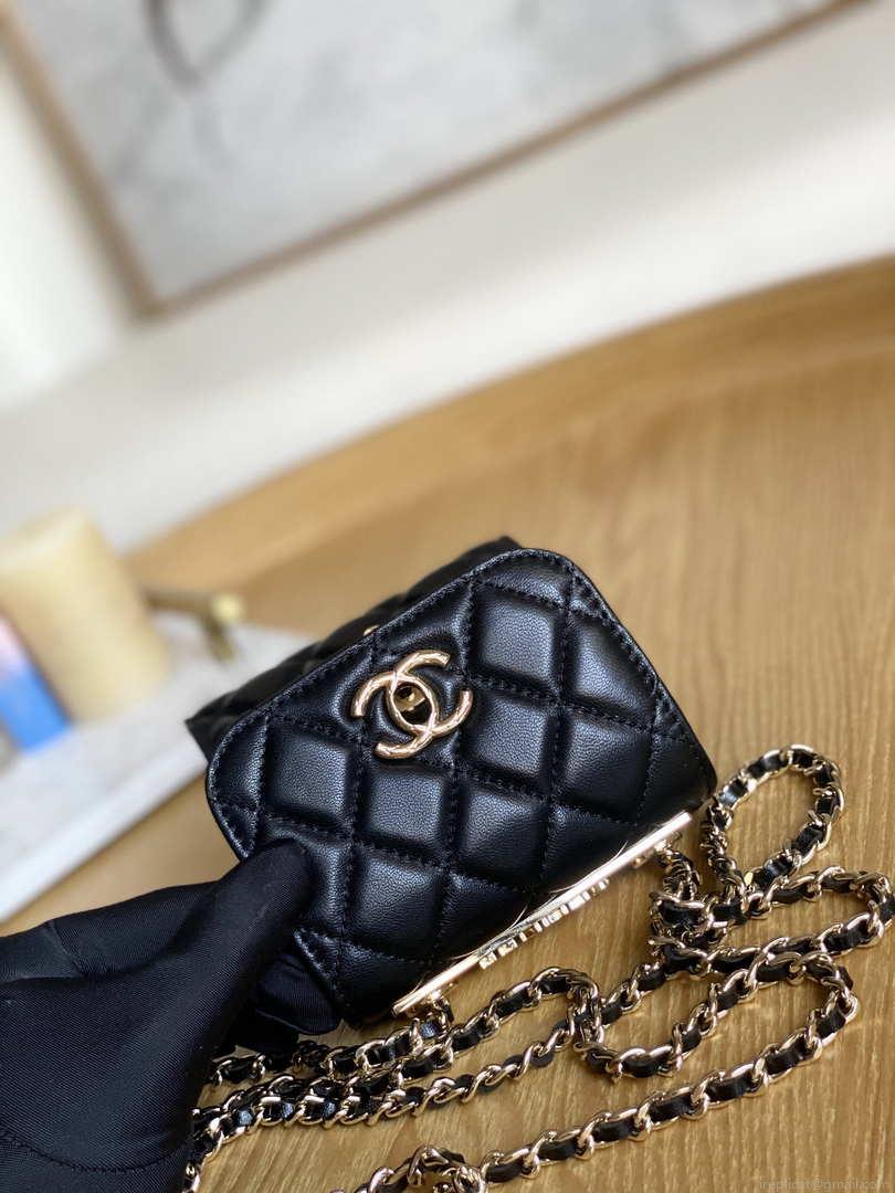 Chanel AP3020 Clutch with chain lambskip gold tone metal Black