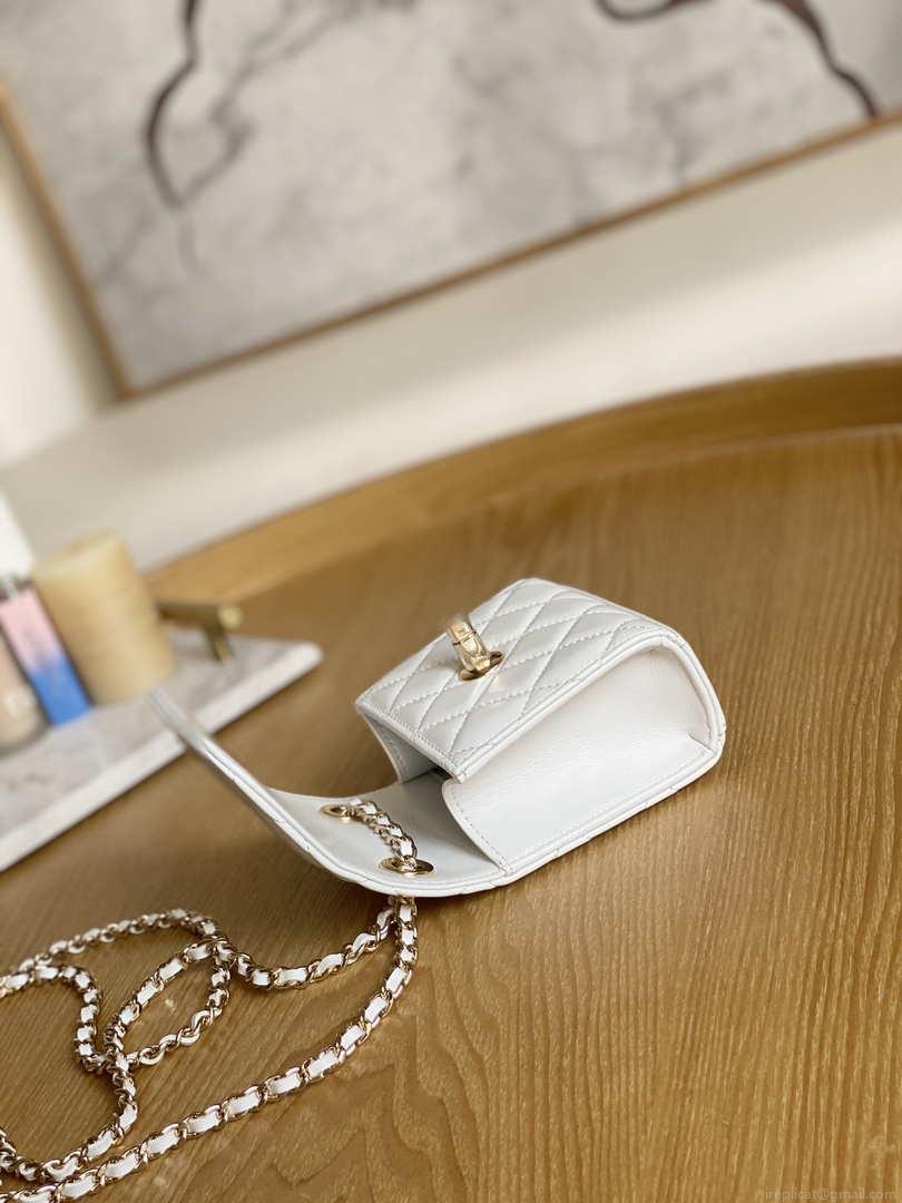 Chanel AP3020 Clutch with chain lambskip gold tone metal White