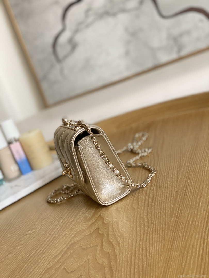 Chanel AP3020 Clutch with chain lambskin gold tone metal Gold